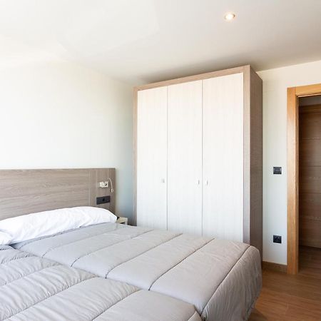 Apartamentos Playa De Los Barcos Isla Plana Eksteriør billede